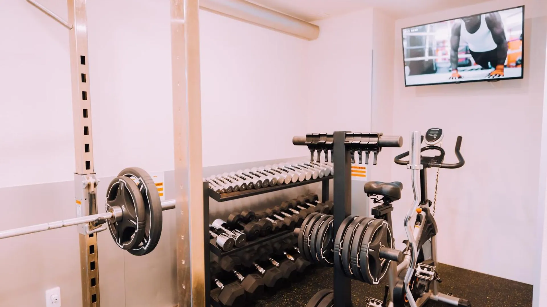 Minimalist Loft Namba Compact Studio With A 24-Hour Gym Ma601 Apartment Osaka