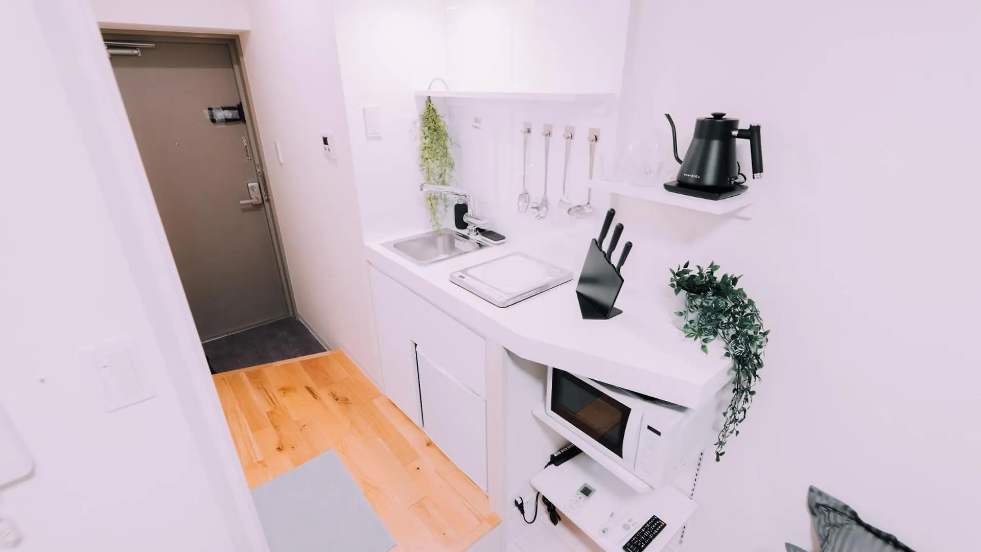 Minimalist Loft Namba Compact Studio With A 24-Hour Gym Ma601 Apartment Osaka