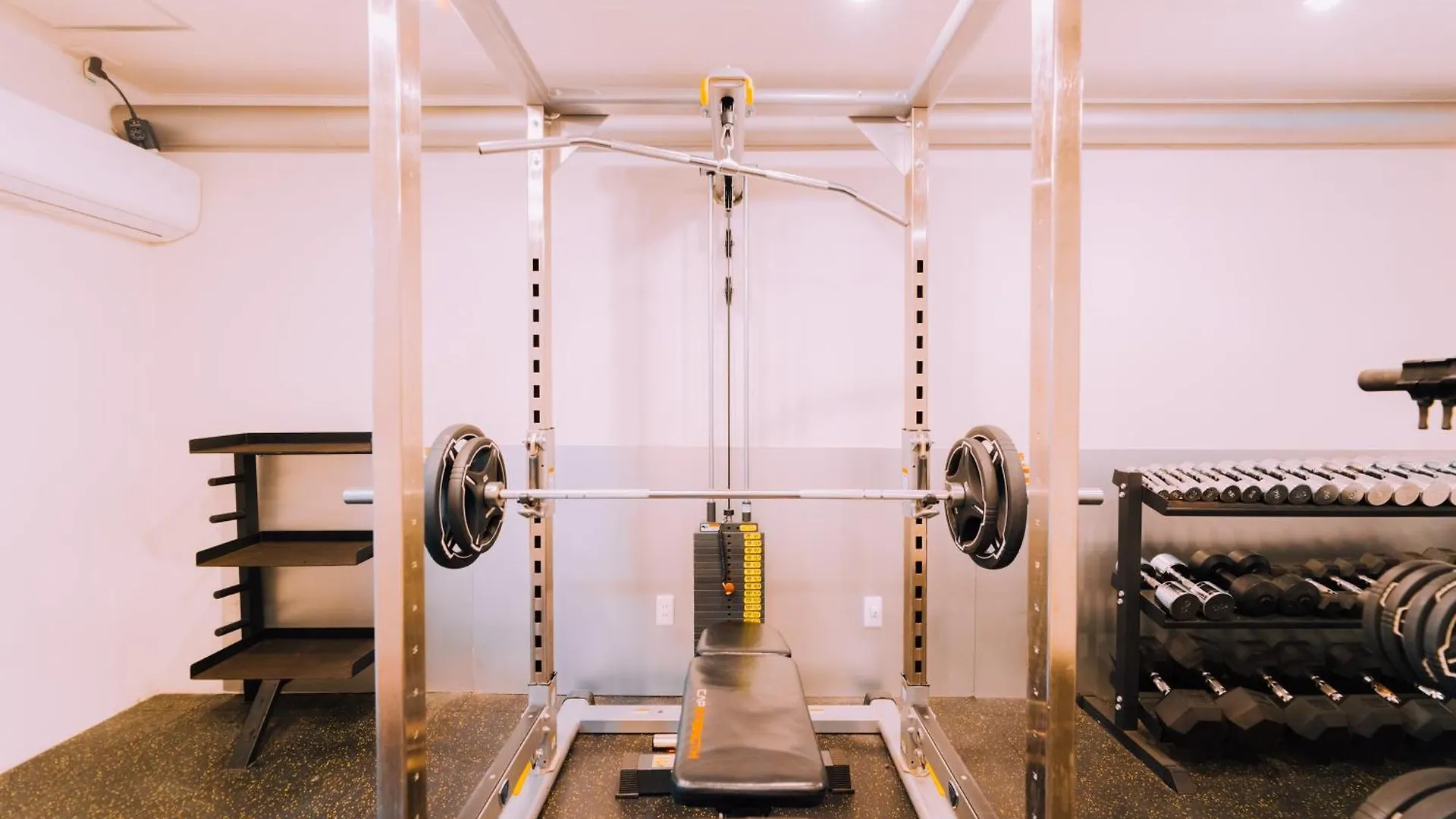 Minimalist Loft Namba Compact Studio With A 24-Hour Gym Ma601 Apartment Osaka Japan